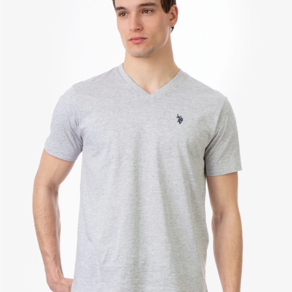 NWT Men’s U.S. Polo Assn. Light Gray V-Neck Tee. 100% Cotton. Size XL.